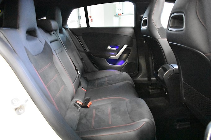 MERCEDES-BENZ CLA 200 d Automatic Shooting Brake AMG Line Advanced Plus